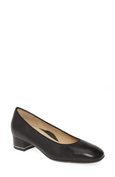 Shop Ara Gabrielle Pump In Black