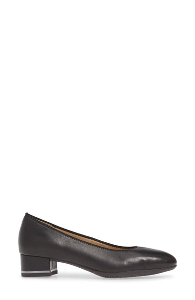 Shop Ara Gabrielle Pump In Black