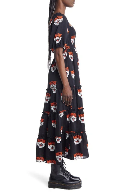 Dressed In Lala Dressed In Black Tigress