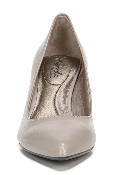Lifestride Sevyn Pointed Toe Pump In Stone