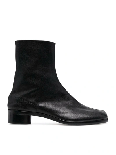 Maison Margiela Vintage Leather Tabi Boots In Black