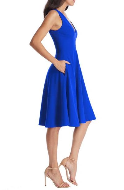 Dress The Population Catalina Fit & Flare Cocktail Dress In Electric Blue