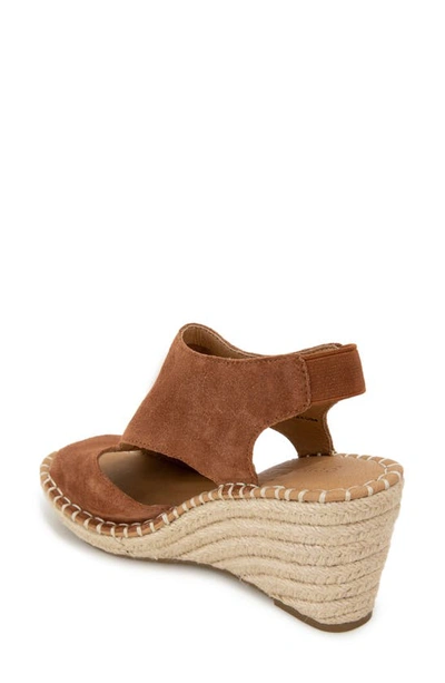 Gentle Souls By Kenneth Cole Cody Espadrille Wedge Sandal In Pecan Suede