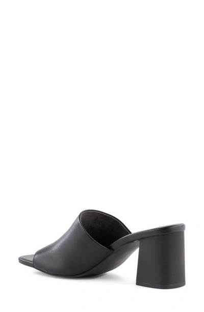 Seychelles Adapt Sandal In Black In Black