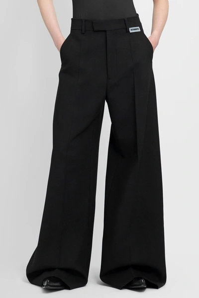 Shop Vetements Woman Black Trousers