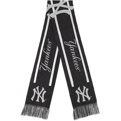 Shop Foco New York Yankees Scarf In Gray