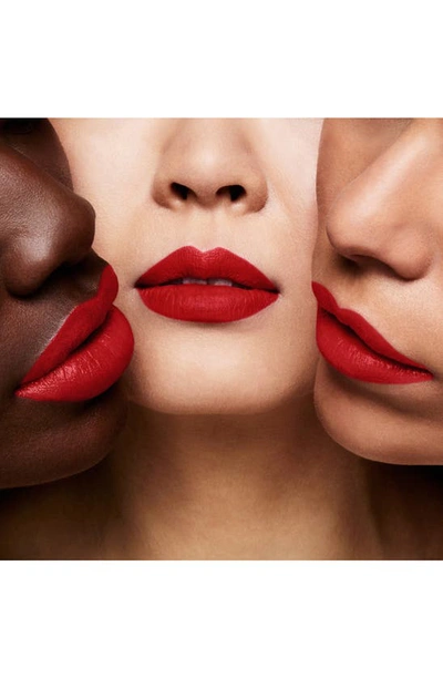 Tom Ford Liquid Lip Luxe Matte In Carnal Red