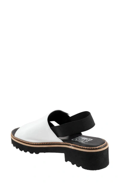 Bueno Amy Slingback Platform Sandal In White