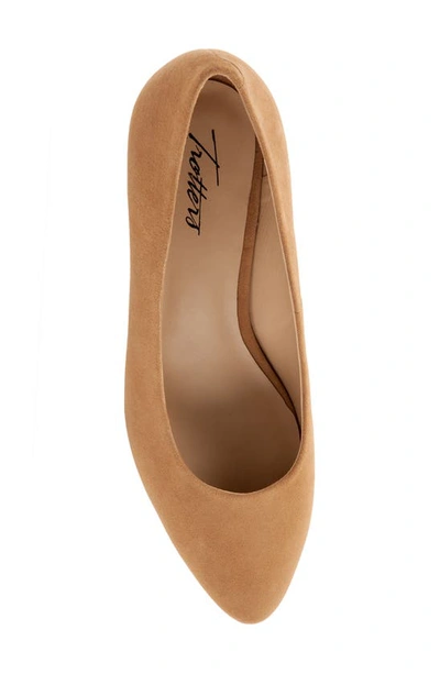 Trotters Estee Flat In Camel Suede