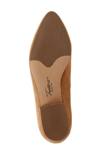 Trotters Estee Flat In Camel Suede
