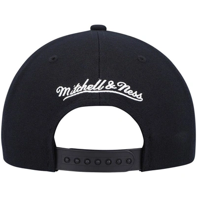 Shop Mitchell & Ness Black Detroit Pistons Hardwood Classics Script 2.0 Snapback Hat