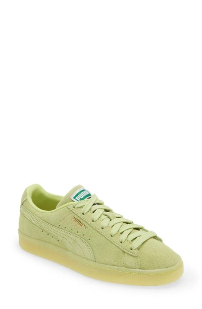 Lime green cheap suede pumas