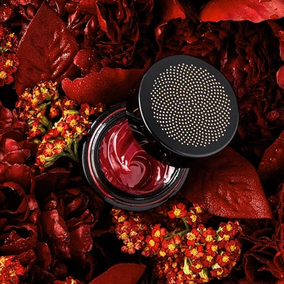 True Botanicals Moisture Lock Glossy Lip Balm