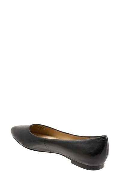 Trotters Estee Flat In Black Leather