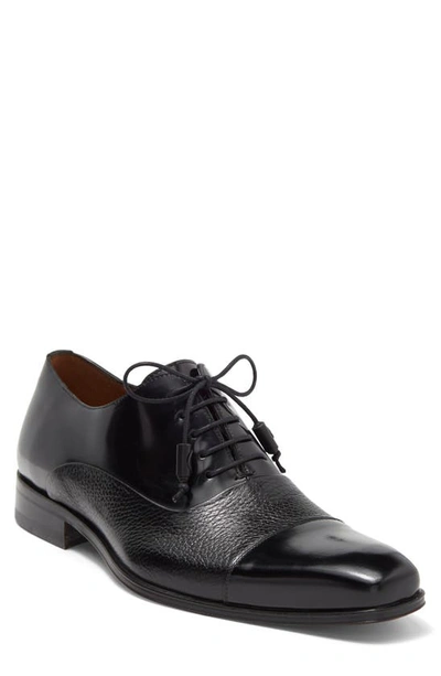 Shop Mezlan Textured Oxford In Black