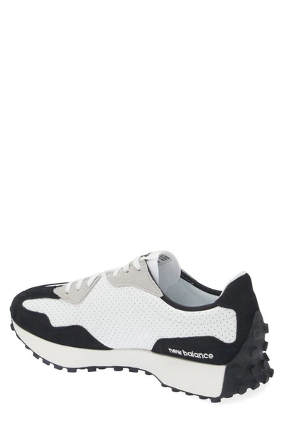 New Balance Sneaker 327 In White/ Black/ Grey