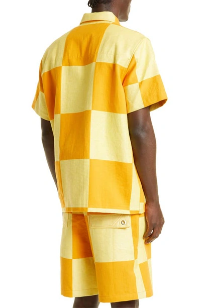 Shop Jacquemus La Chemise Banho Check Short Sleeve Zip Overshirt In Yellow Checks