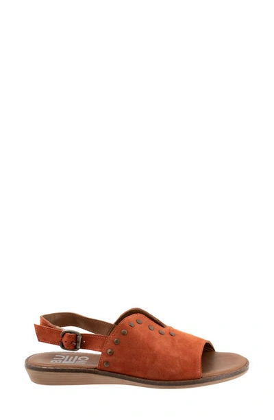 Shop Bueno Daksha Slingback Sandal In Red Suede
