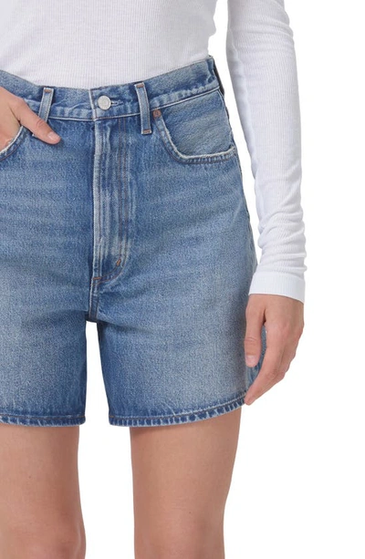 Shop Agolde Stella Super High Waist Organic Cotton Denim Shorts In Mode