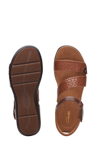 Clarks Kilty Way Sandal In Tan Leather