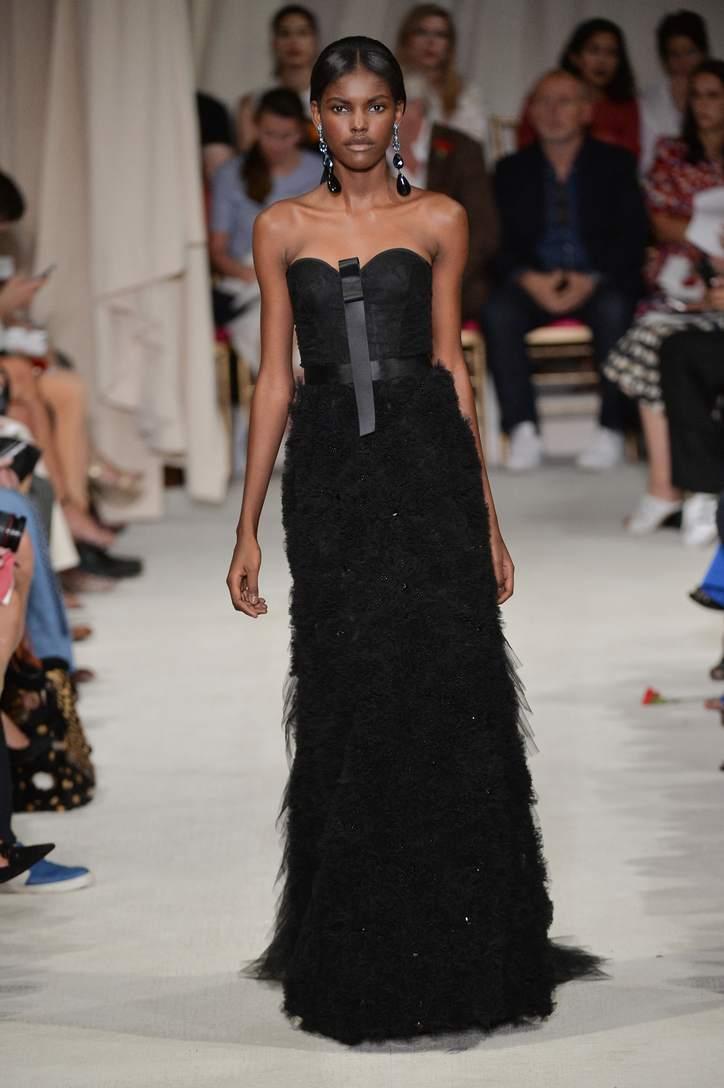 Oscar De La Renta Ruffled Tulle Gown In Black | ModeSens