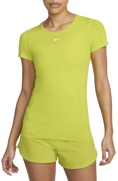 Shop Nike Dri-fit Advantage Seamless Tennis T-shirt In Bright Cactus