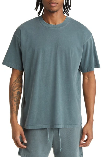 Shop Elwood Core Oversize Organic Cotton Jersey T-shirt In Vintage Slate