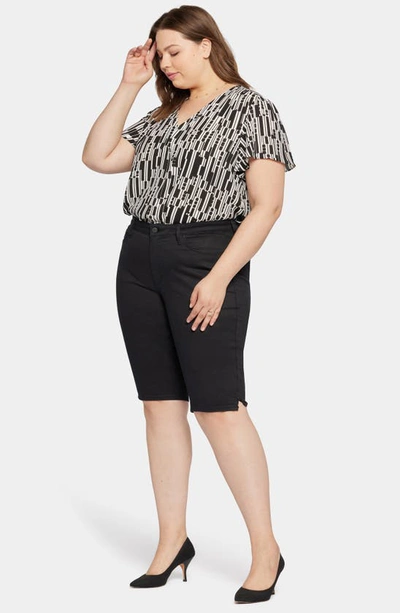 Nydj Side Slit Capri Bike Shorts In Black