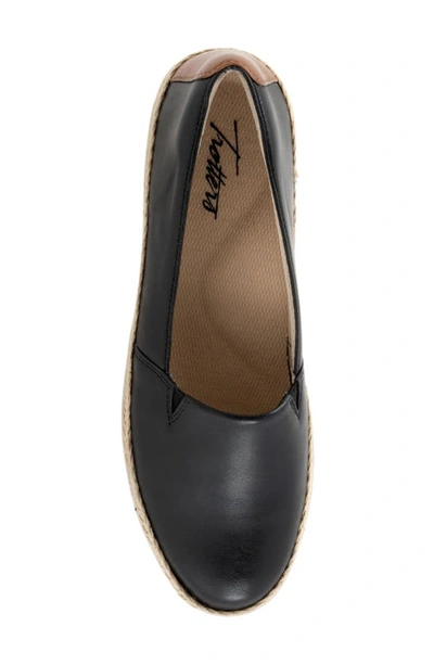 Trotters Accent Slip-on In Black Leather