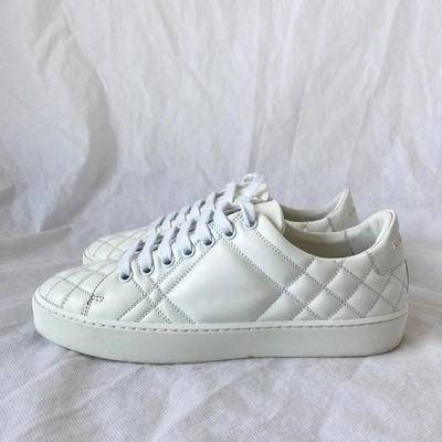 Pre-owned Burberry White Quilted Detail Sneakers, 38 In Used / 38 / White