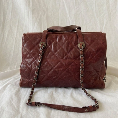 Pre-owned Chanel Chic Burgundy Quilted Caviar Tote Bag In Used / M / Burgundy