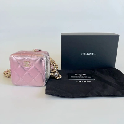 Pre-owned Chanel Silver Lambskin Leather Quilted Cube Wallet Chain Bag In Default Title