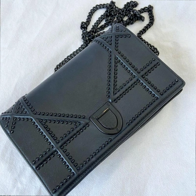 Pre-owned Dior Black Leather Studded Ama Wallet On Chain In Used / Small / Black