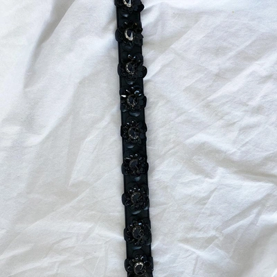 Pre-owned Fendi Black Leather Floral Applique Bag Strap In Used / 80 X 4 Cm / Black