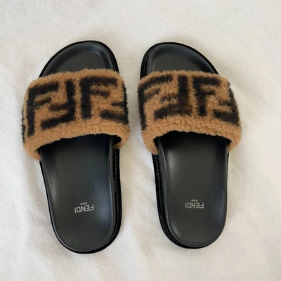 Pre-owned Fendi Ff Fur Brown And Black Slides, 36 In Default Title