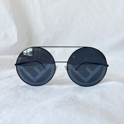 Pre-owned Fendi Run Away Oversized Round Sunglasses In Used / N/a / Black And Blue