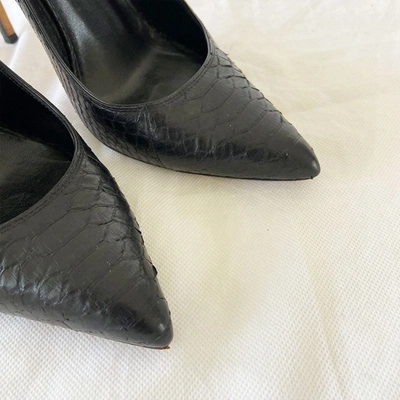 Pre-owned Gucci Python Black Pointed Toe Pumps In Used / 38 / Black