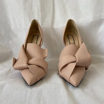 Pre-owned N°21 Nude Leather Abstract Bow Pointed-toe Pumps, 40 In Default Title