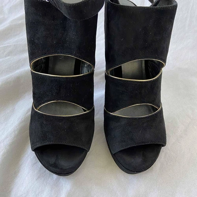 Pre-owned Stuart Weitzman Black Suede Block Chunky Heel Shoes, 40 In Used / 40 / Black