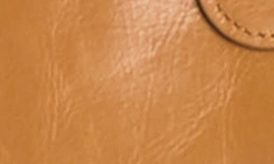 Hobo Ray Leather Bifold Wallet In Honey