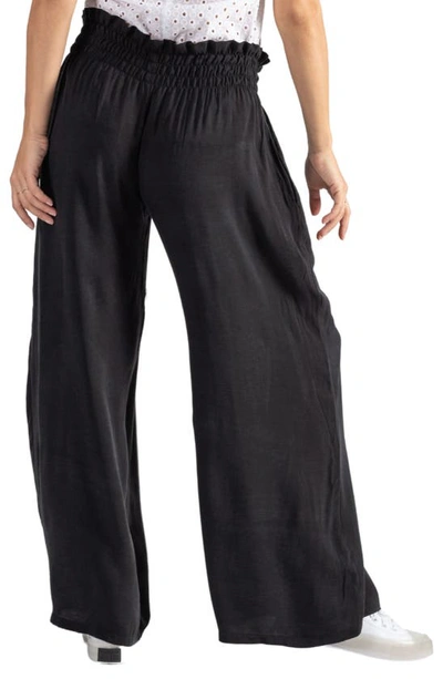 Cache Coeur Sahel Smocked Twill Maternity Shorts In Black