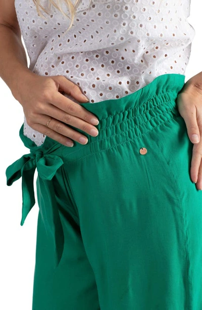 Cache Coeur Sahel Smocked Twill Maternity Shorts In Green