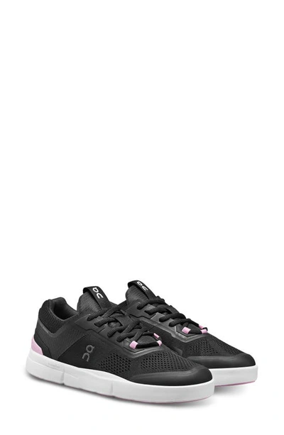 On The Roger Spin Court Sneaker In Black/ Zephyr