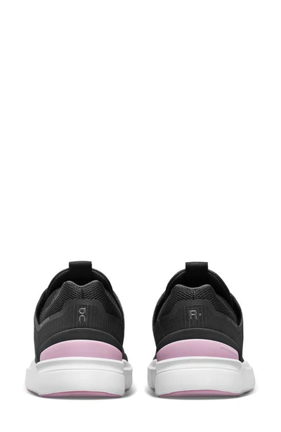 On The Roger Spin Court Sneaker In Black/ Zephyr
