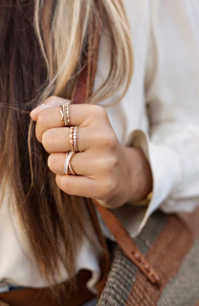 Ettika Set Of 6 Stacking Rings In Gold