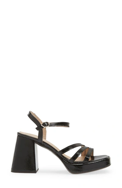 Wonders Block Heel Sandal In Black Patent