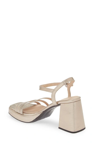 Wonders Block Heel Sandal In Platino
