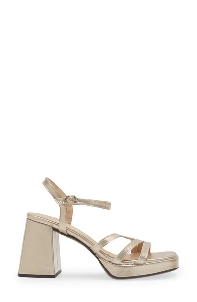 Wonders Block Heel Sandal In Platino