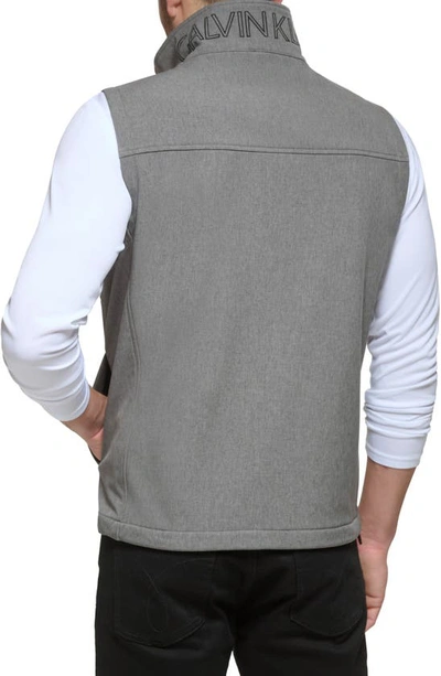 Calvin Klein Men's Infinite Stretch Soft Shell Vest In Light Grey Heather