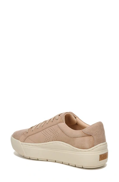 Dr. Scholl's Take It Easy Platform Sneaker In Taupe Suede
